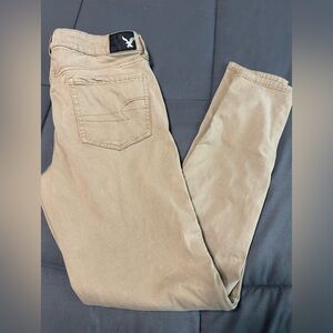 10 Long Khaki American Eagle Outfitters Jeggings